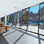 Seabreeze Holidayz On Cavill Ocean View