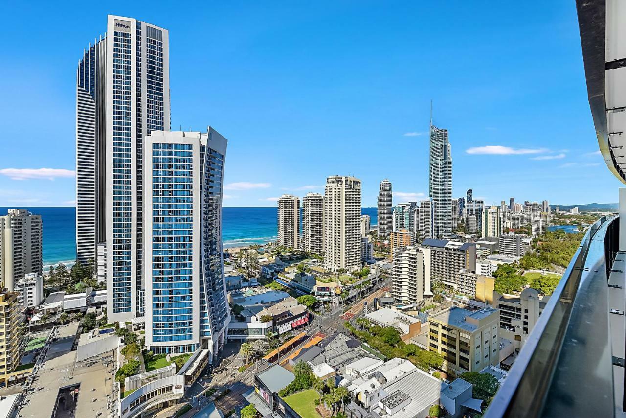 Seabreeze Holidayz On Cavill Ocean View Apartment *