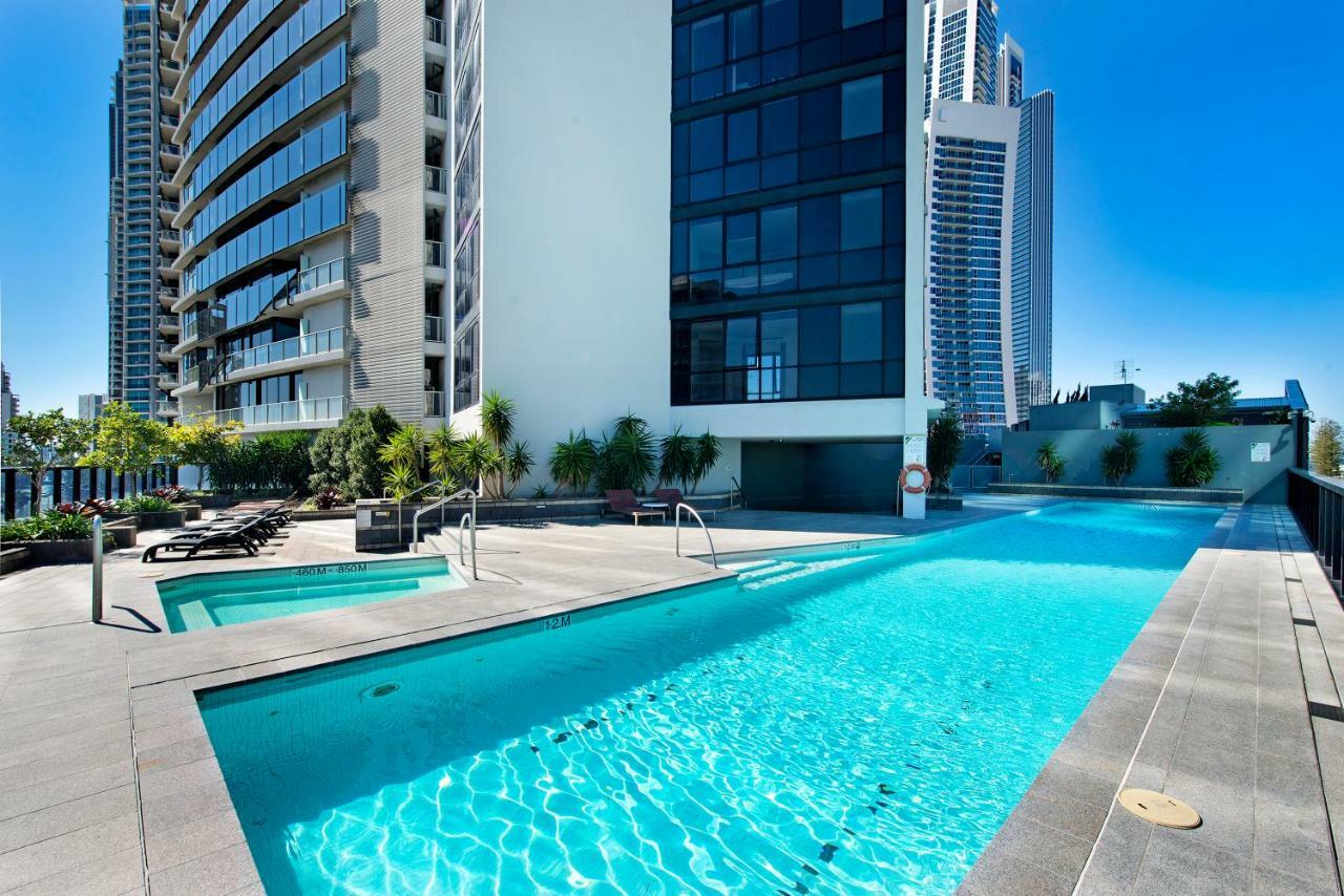 Seabreeze Holidayz On Cavill Ocean View * Gold Coast