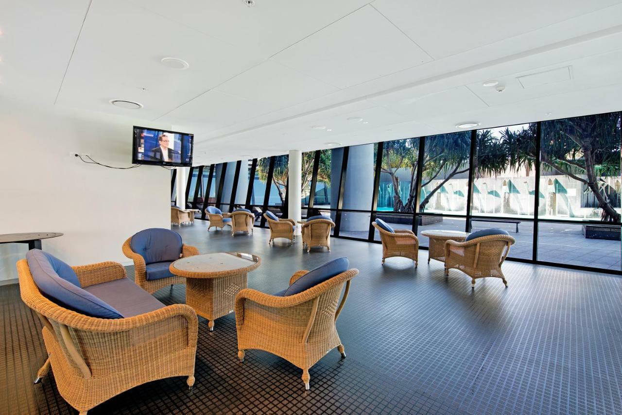 Apartment Seabreeze Holidayz On Cavill Ocean View