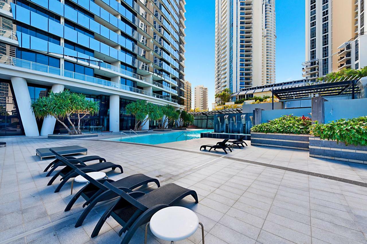 Seabreeze Holidayz On Cavill Ocean View * Gold Coast